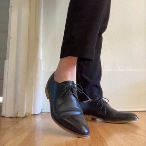 Everlane the modern oxford - black / natural sole